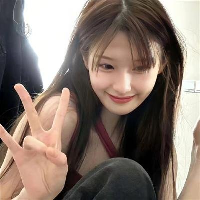 战火中的花蕾